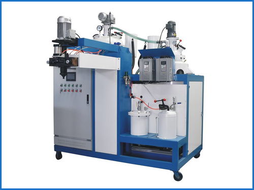 江蘇大型機(jī)柜發(fā)泡機(jī)械優(yōu)選 一航聚氨酯設(shè)備報(bào)價(jià)與服務(wù)解析